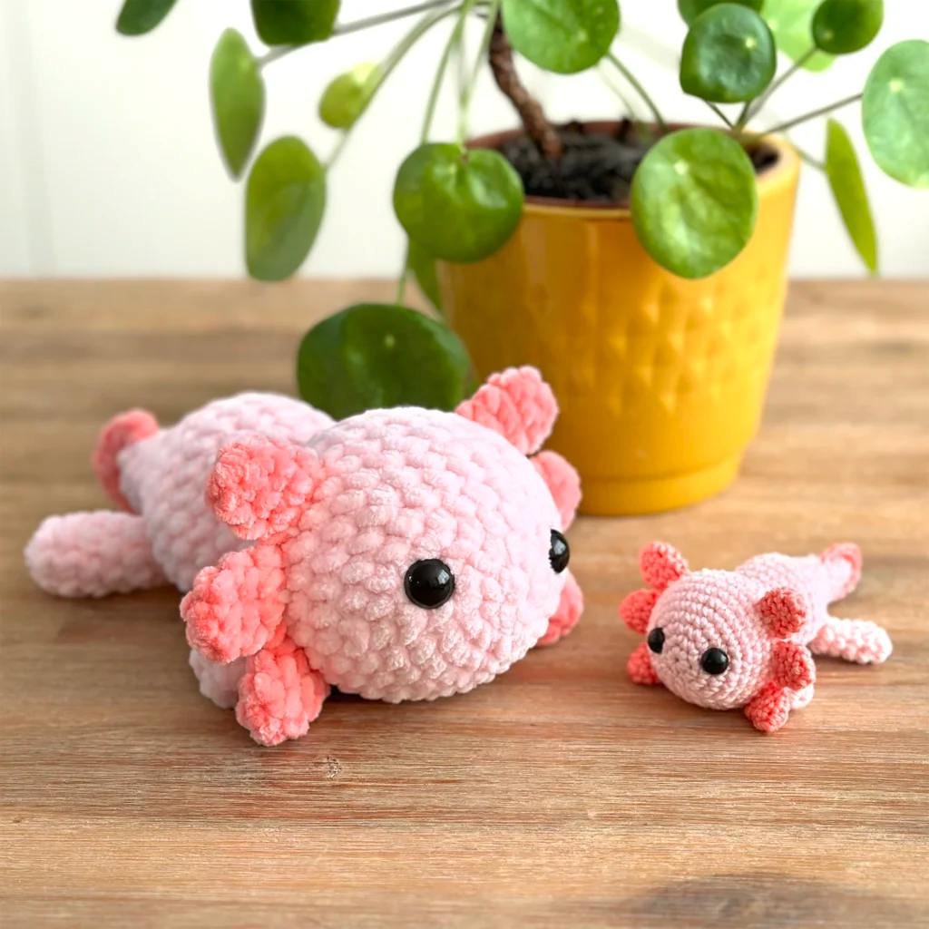 Free no-sew amigurumi crochet axolotl patterns