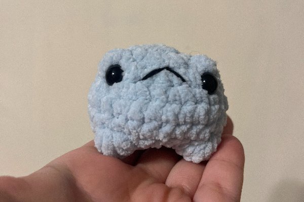 Free no-sew amigurumi crochet frog patterns