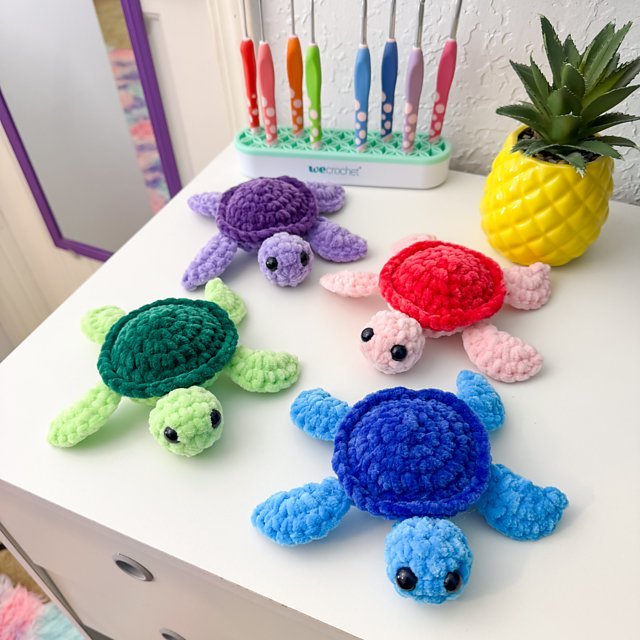 Free no-sew amigurumi crochet turtle patterns