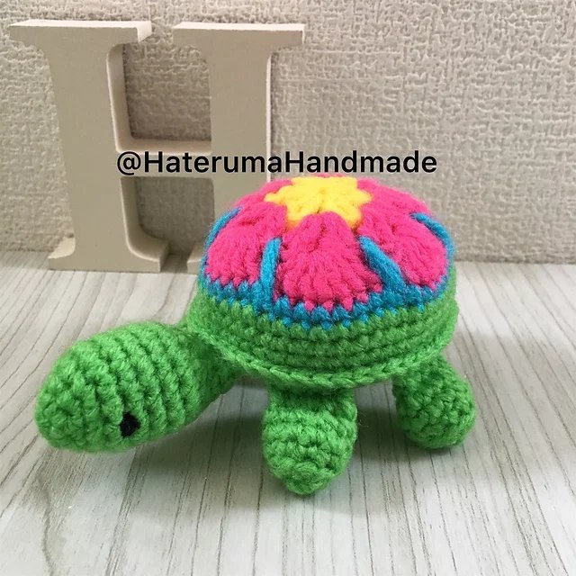 Free no-sew amigurumi crochet turtle patterns