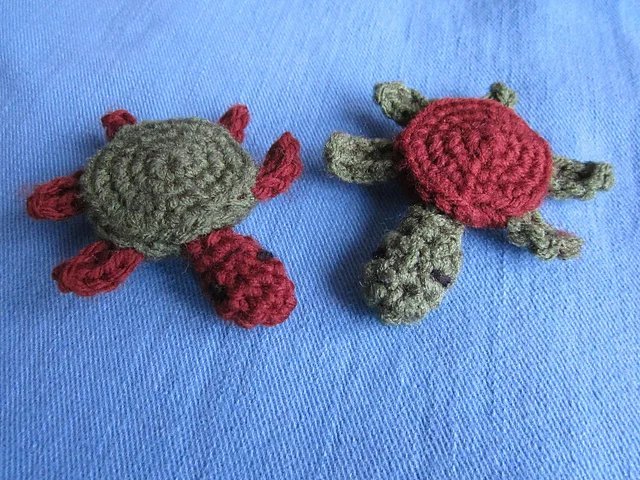 Free no-sew amigurumi crochet turtle patterns