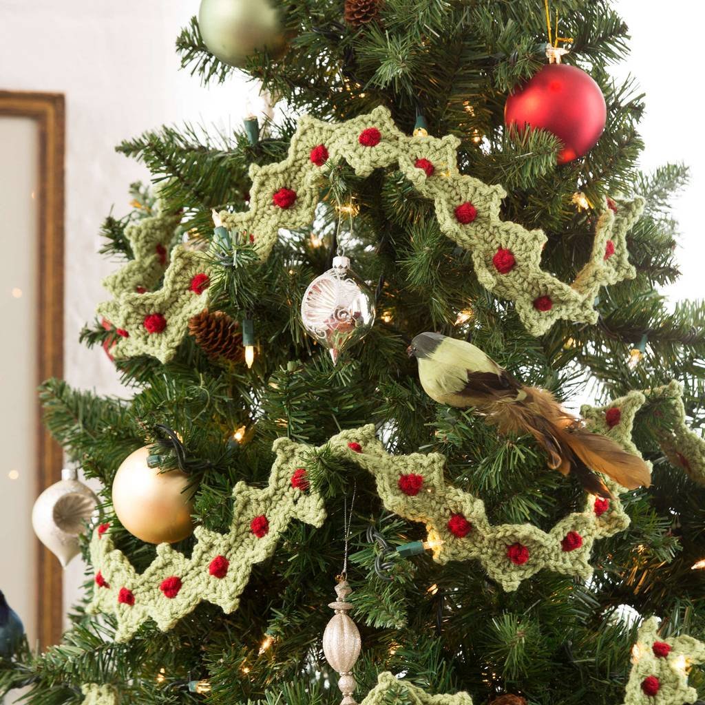 Free Crochet Christmas Garland Patterns