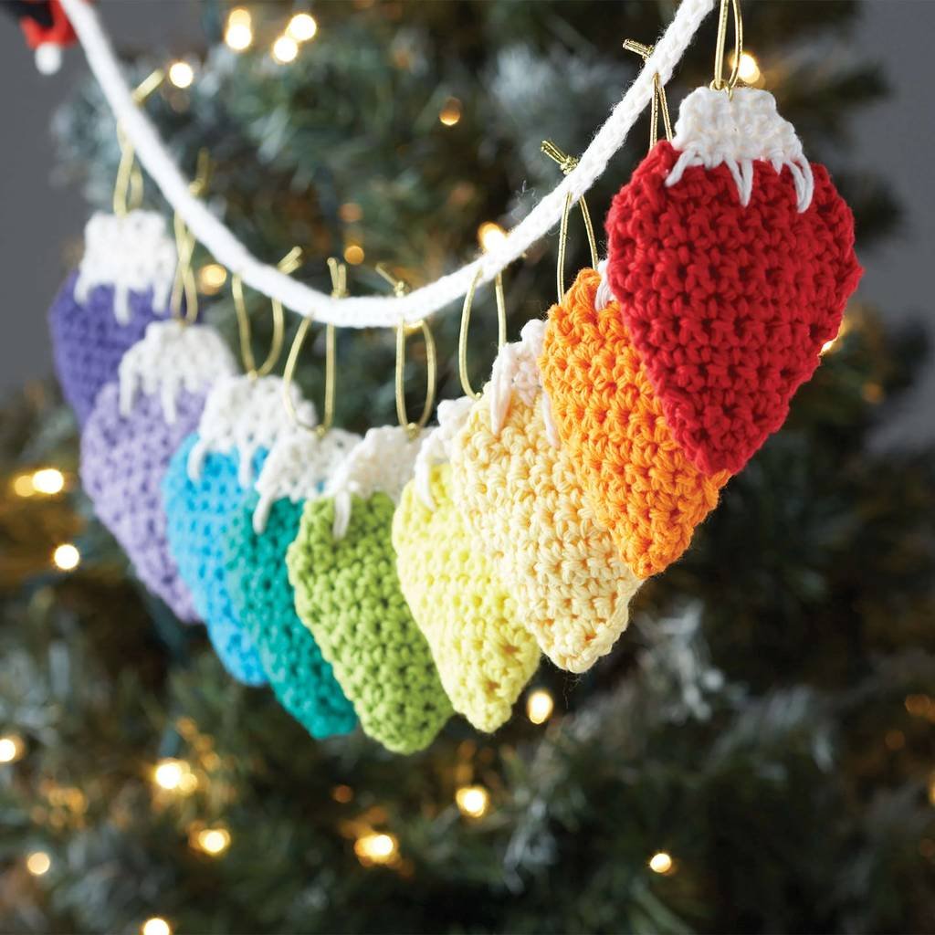 Free Crochet Christmas Garland Patterns