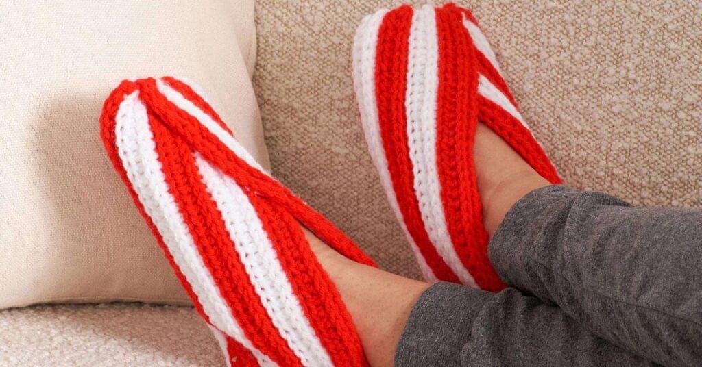 Featured image free crochet summer slippers patterns